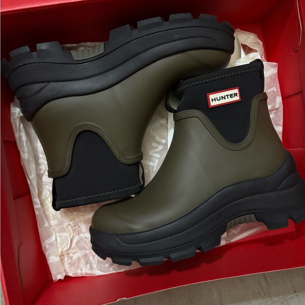 Hunter Olive and Black Ankle Boots